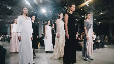 Mercedes-Benz Fashion Week Russia пройдет в COVID-free формате - iz.ru - Москва - Россия - Израиль