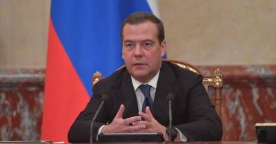 Владимир Путин - Дмитрий Медведев - Андрей Ермак - Михаил Подоляк - В Офисе президента Медведева назвали "выпавшим из политической повестки" из-за статьи об Украине - kp.ua - Россия - Украина