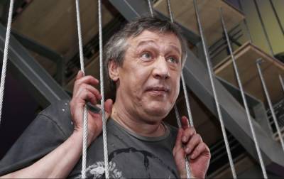 Михаил Ефремов - Сестра Ефремова рассказала, чем актёр занимается в колонии - sharij.net - Россия - Белгородская обл.