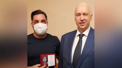 Александр Бастрыкин - Роман Ковалев - Глава СК вручил медаль заступившемуся в метро за девушку воронежцу - vestivrn.ru - Россия