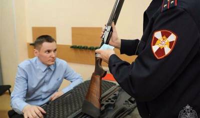 Росгвардия намерена запретить выдачу оружия не прошедшим проверку ФСБ и МВД - newizv.ru - Россия