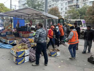 В Одессе сносят рынок уличных торговцев: кадры новой "зачистки" - politeka.net - Украина - Одесса