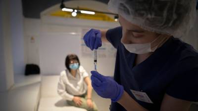 В Подмосковье ввели обязательную вакцинацию для сферы услуг - svoboda.org - Москва - Россия - Московская обл.