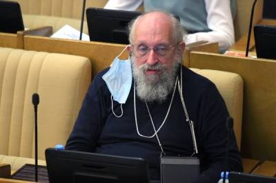 Анатолий Вассерман - Депутат Анатолий Вассерман объяснил, почему пришёл на заседание Госдумы без жилетки - govoritmoskva.ru - Москва