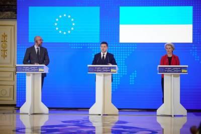 Владимир Зеленский - Зеленский: Украина не намерена терять «законные миллиарды» за транзит российского газа - topwar.ru - Россия - Украина - Киев