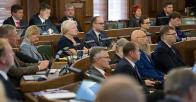 Мурниеце просит экспертов оценить, относится ли решение об обязательной вакцинации к депутатам Сейма - rus.delfi.lv - Латвия