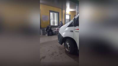 В Воронеже сняли на видео многочасовую очередь на КТ - vestivrn.ru - Воронеж