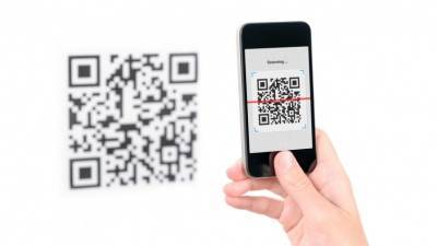 Евгений Куйвашев - В Свердловской области введут QR-коды для посещения театров и салонов красоты - 5-tv.ru - Свердловская обл.