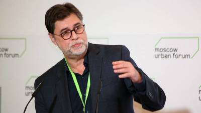 Марина Ракова - Сергей Зуев - ОНК: Ректора Шанинки Сергея Зуева после допроса доставили в ИВС на Петровке - vm.ru - Москва - Россия