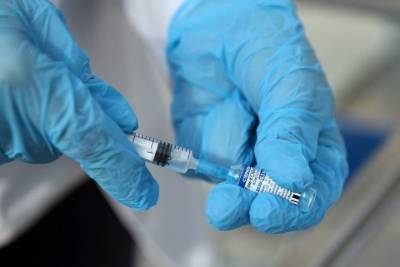 Daily Express извинилась за обвинившую Россию в краже формулы AstraZeneca статью - mk.ru - Россия - Англия