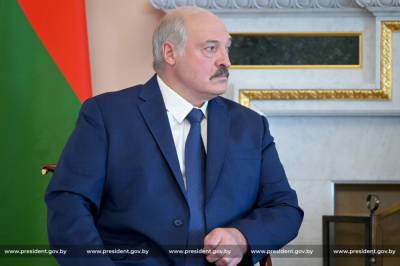 Александр Лукашенко - Лукашенко усилил требования к руководящим кадрам и работникам организаций - naviny.by - Белоруссия