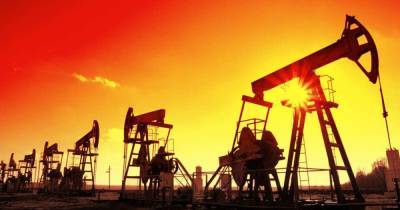 Минфин спрогнозировал снижение зависимости России от нефти и газа - ren.tv - Россия