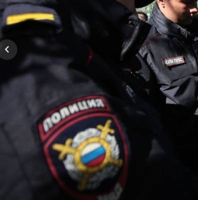 Пятерых оренбургских полицейских задержали за разбой и вымогательство под угрозой подброса наркотиков - znak.com - Оренбургская обл.