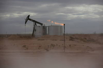 Спросу на нефть предсказали неминуемое падение - lenta.ru