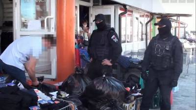 ОМОН обезвредил продавцов подделок Nike и Adidas в Новосибирске - sib.fm - Новосибирск - Новосибирская обл.