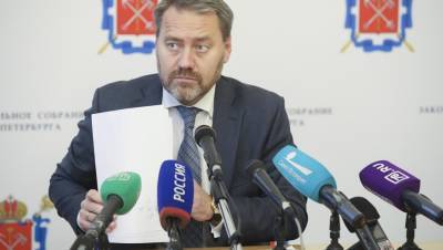 Вячеслав Макаров - ЗакС одобрил аудиторскую проверку расходов бюджета за три года - dp.ru - Санкт-Петербург
