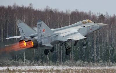 МиГ-31 ТОФ отработали перехват воздушных целей над Камчаткой - argumenti.ru - Россия - Камчатский край