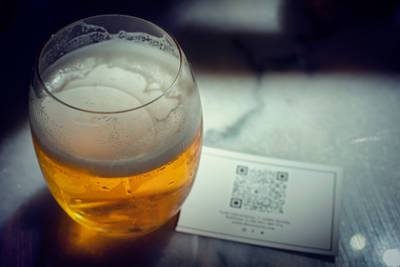 Анастасия Татулова - В России предложили продавать алкоголь по QR-кодам - lenta.ru - Москва - Россия