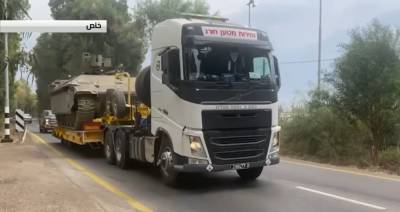 Нафтали Беннет - Фейсал Микдад - Израиль начал переброску бронетехники в район Голанских высот после того, как Сирия пообещала вернуть эти территории (видео) - sharij.net - Сирия - Израиль
