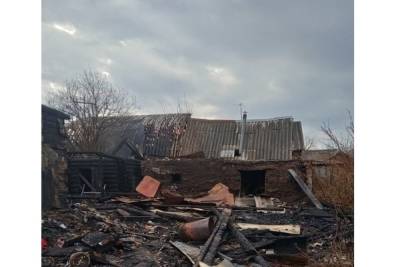 Мужчина и женщина погибли на пожаре в Куженере - mk.ru - Россия - респ. Марий Эл