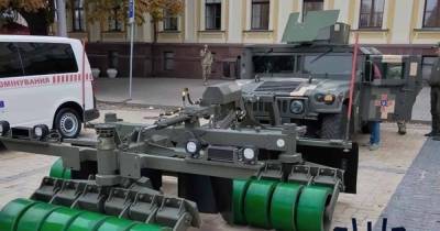 ВСУ показали противоминные тральщики для внедорожников Хамви (фото) - focus.ua - Украина