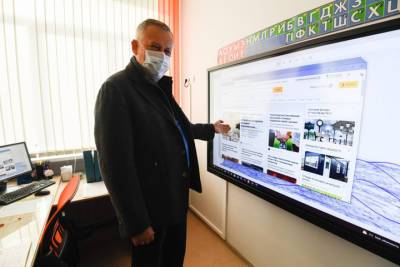 Александр Дрозденко - Более 120 млн рублей потратили на реновацию Войсковицкой школы в Гатчинском районе - mk.ru - район Гатчинский