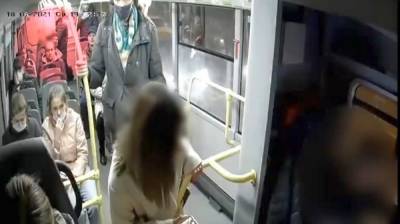 Перевозчик прокомментировал «заточение» школьника в маршрутке - vestivrn.ru - Воронеж