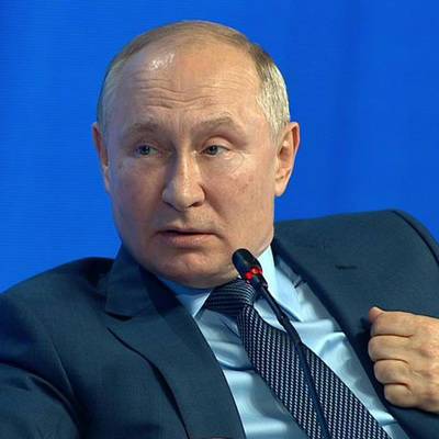 Владимир Путин - Александр Новак - Путин заверил, что власти РФ очень переживают в связи с падением доходов населения - radiomayak.ru - Россия