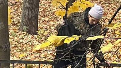 Задержанный за стрельбу у школы в Москве подросток целился в заброшенное здание - iz.ru - Москва - Израиль