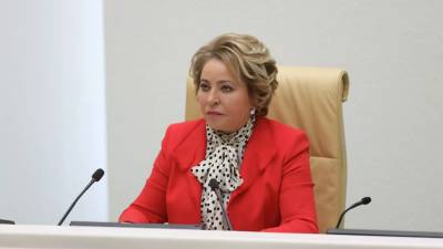 Валентина Матвиенко - Матвиенко рассказала о главной цели глобального женского сообщества - russian.rt.com