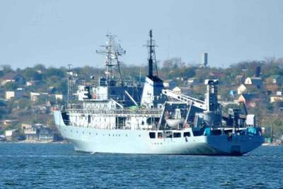 Судно ВМС Украины потерпело бедствие в Черном море - mk.ru - Украина