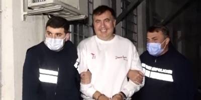 Михаил Саакашвили - Отечность ног или Переел мёда: Саакашвили жалуется на плохие... - politnavigator.net - Россия - Грузия - Тбилиси