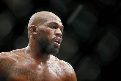 Джон Джонс - Лучшего бойца UFC отстранили от тренировок из-за алкоголизма - lenta.ru