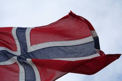 Эрна Сульберг - Многие боятся: премьер Норвегии прокомментировала смертельное нападение с луком - mk.ru - Норвегия