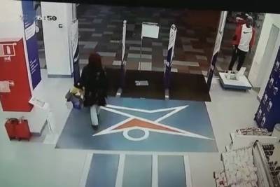 В Твери преступницу выдал большой пакет - tver.mk.ru - Россия - Тверь