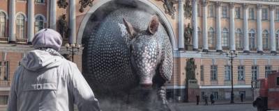 В арке Главного Штаба на Дворцовой площади Петербурга застрял гигантский броненосец Соловьева - runews24.ru - Санкт-Петербург