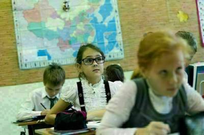 Борис Чернышов - ЛДПР предлагает создать в школах психологические центры - pnp.ru - Россия