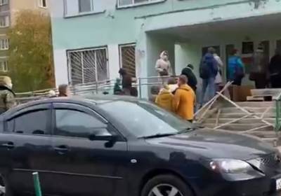 Очереди в поликлиниках с чихающими и кашляющими вновь беспокоят воронежцев - gorcom36.ru - Воронеж