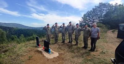 В Боснии открыт памятник литовскому военному Н. Вальтерису - obzor.lt - Литва