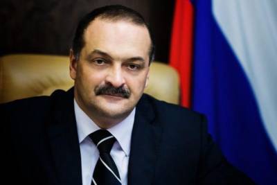 Владимир Путин - Наталья Поклонская - Юрий Чайка - Сергей Меликов - Главой Дагестана избрали Сергея Меликова на народном собрании - vm.ru - Россия - респ. Дагестан - округ Сибирский - окр. Скфо - Назначения