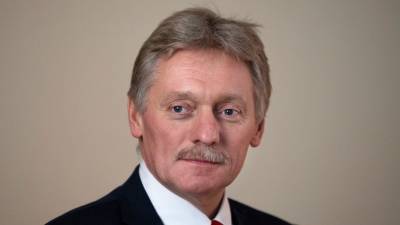 Дмитрий Песков - В Кремле назвали условие перехода к чрезвычайным мерам по коронавирусу - 5-tv.ru - Россия