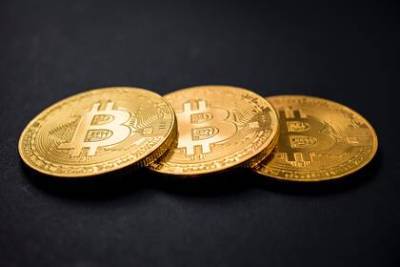 Глава криптобанка объяснил взлет добычи биткоина в России - lenta.ru - Москва - Россия - Китай - Иркутская обл. - Казахстан - Московская обл. - Свердловская обл. - Новосибирская обл. - Томская обл.