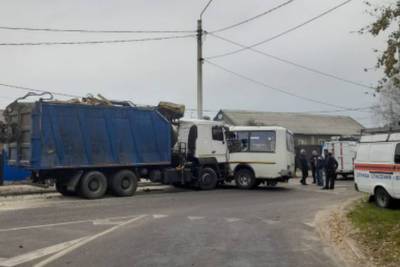 В результате ДТП в Придонском микрорайоне пострадали два пассажира маршрутки - vrn.mk.ru - Россия - Воронежская обл.