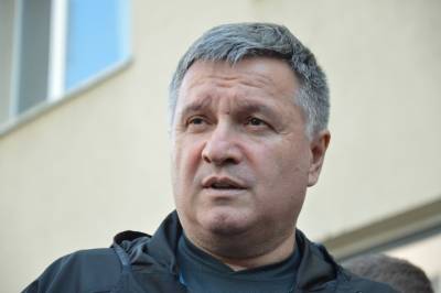 Арсен Аваков - Экс-глава МВД Украины заявил о необходимости военного сценария по Донбассу и Крыму - vm.ru - Украина - Киев - Крым - Донбасс