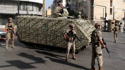 Военные ищут снайперов, обстрелявших демонстрантов в столице Ливана - 5-tv.ru - Ливан - Бейрут