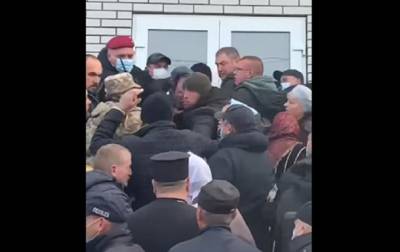 На Виннитчине возле храма подрались верующие - korrespondent.net - Украина - Винницкая обл. - Тернополь - Черновцы