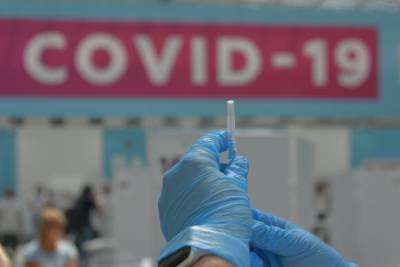Татьяна Соломатина - В Госдуме считают, что вакцинации от COVID-19 мешает «психологический колпак» - yur-gazeta.ru - Россия
