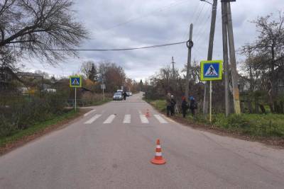 Водитель в Бежаницах наехал на ногу 9-летнему мальчику - mk-pskov.ru - Россия - Псковская обл. - Псков