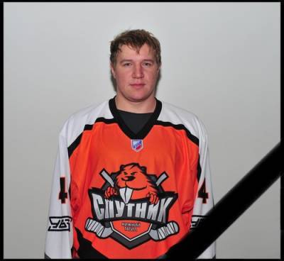 Мать скончавшегося по вине врачей хоккеиста ХК "Спутник" будет ежемесячно получать от больницы 47 тысяч рублей - nakanune.ru - Свердловская обл.