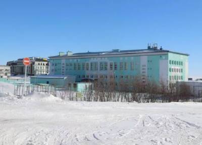 Подросток на Чукотке угрожал расстрелять свою бывшую школу, у него нашли оружие - province.ru - Россия - Чукотка - Анадырь
